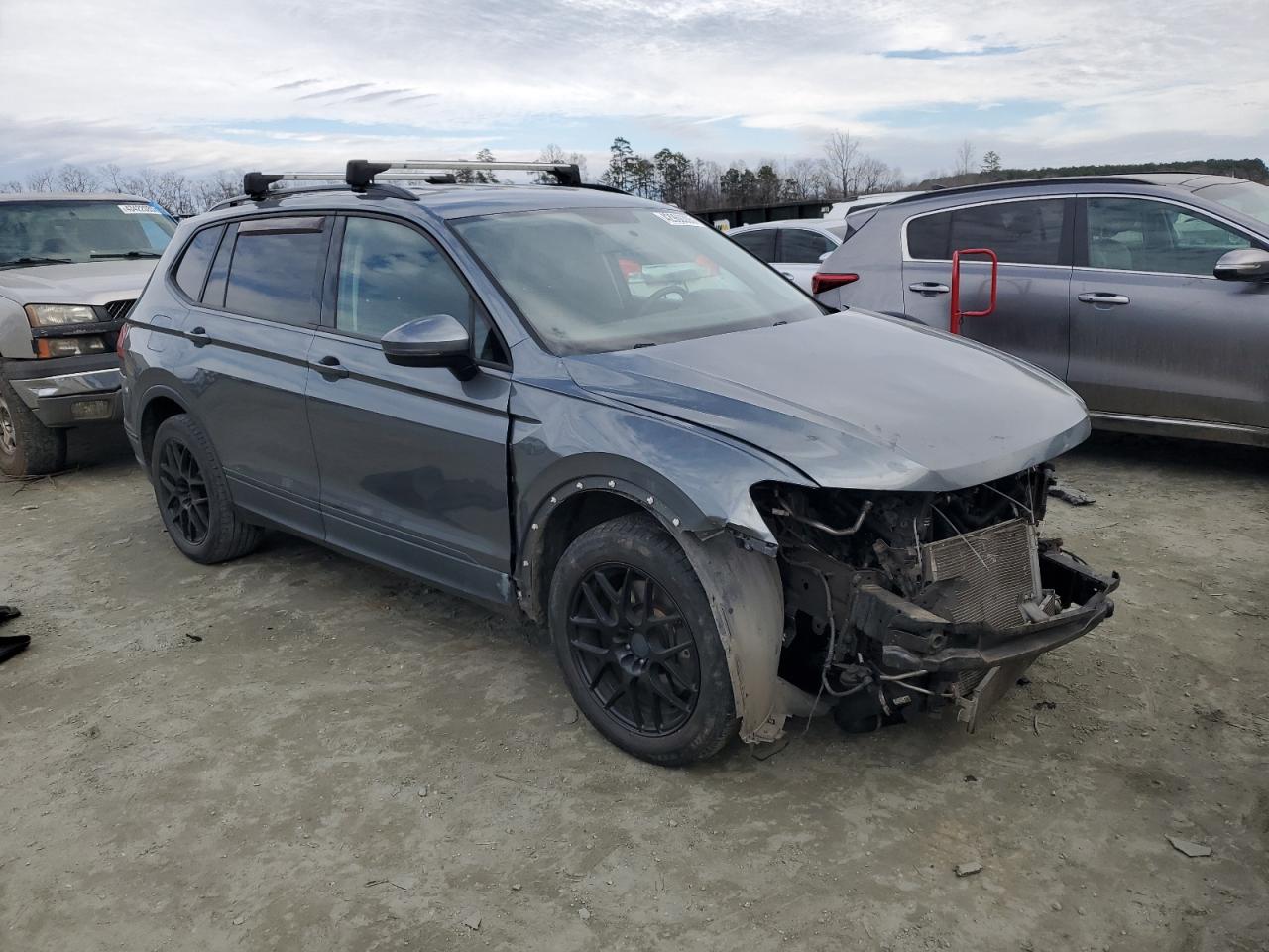 2018 Volkswagen Tiguan VIN 3VV0B7AX0JM094637 Copart auction photo, front end damage thumbnail 4