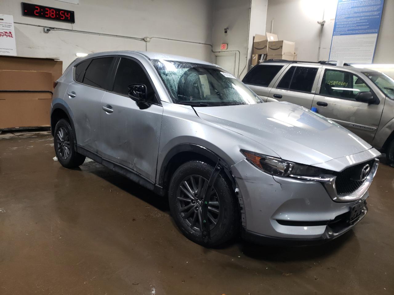 2018 Mazda CX-5 VIN JM3KFBBM8J0405678 Copart auction photo, side / front end damage thumbnail 4