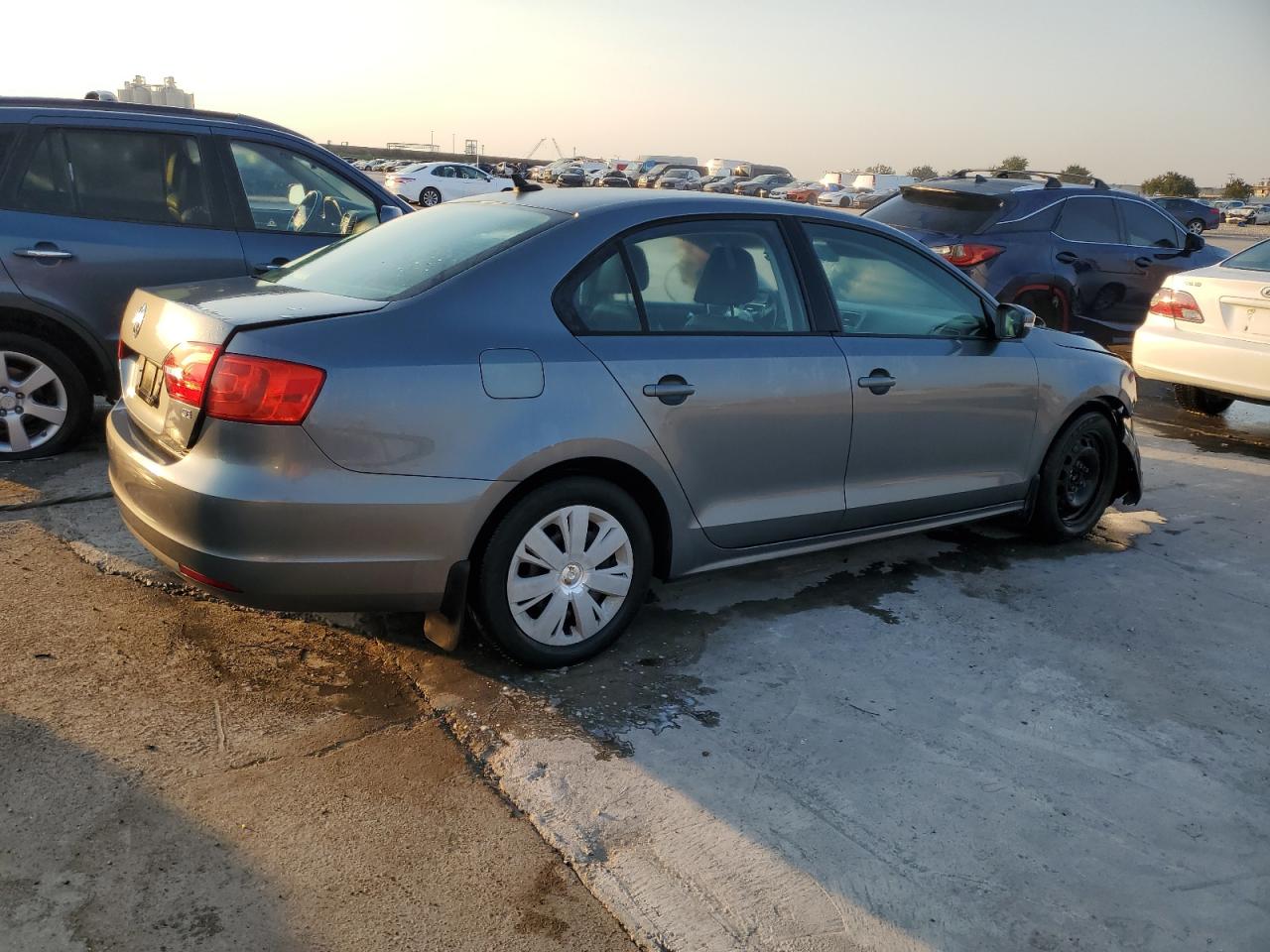 2014 Volkswagen Jetta VIN 3VWD07AJXEM417127 Copart auction photo, front end damage thumbnail 3