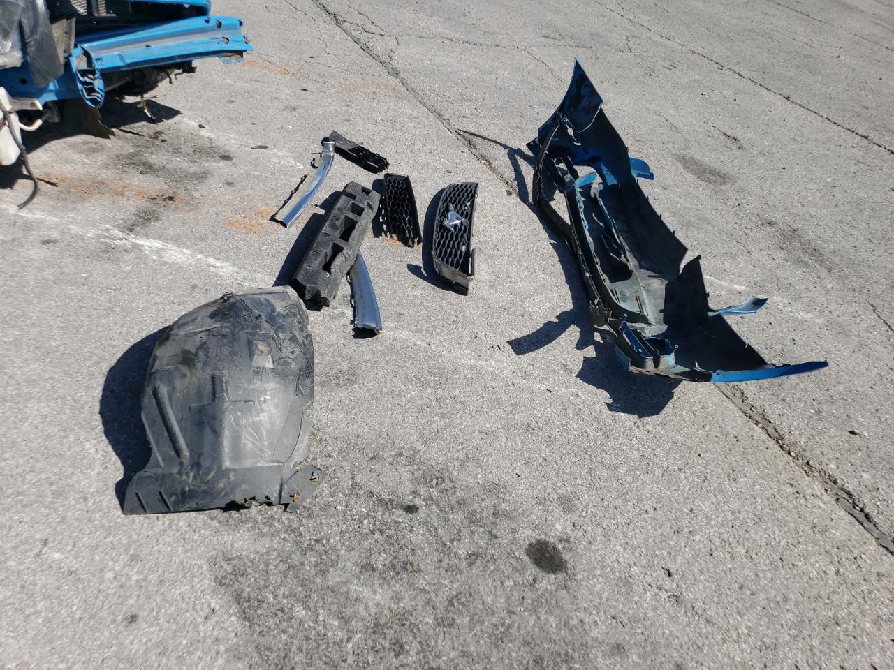 2013 Ford Mustang VIN 1ZVBP8AM3D5247216 Copart auction photo, front end damage thumbnail 12