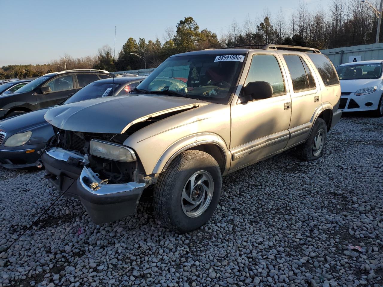 2001 Chevrolet Blazer VIN 1GNDT13W51K261555