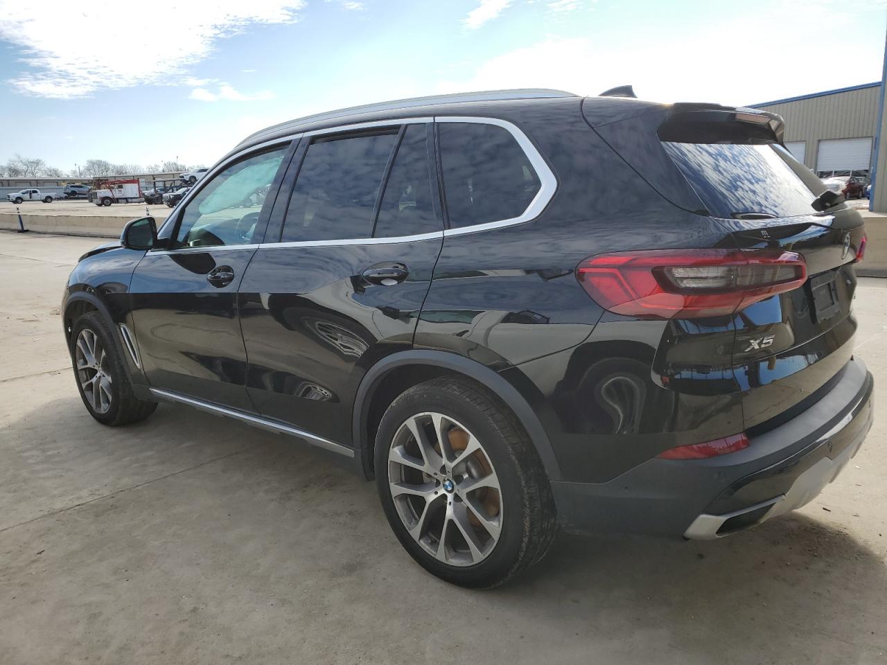 2020 BMW X5 VIN 5UXCR4C0XLLT19185 Copart auction photo, front end damage thumbnail 2