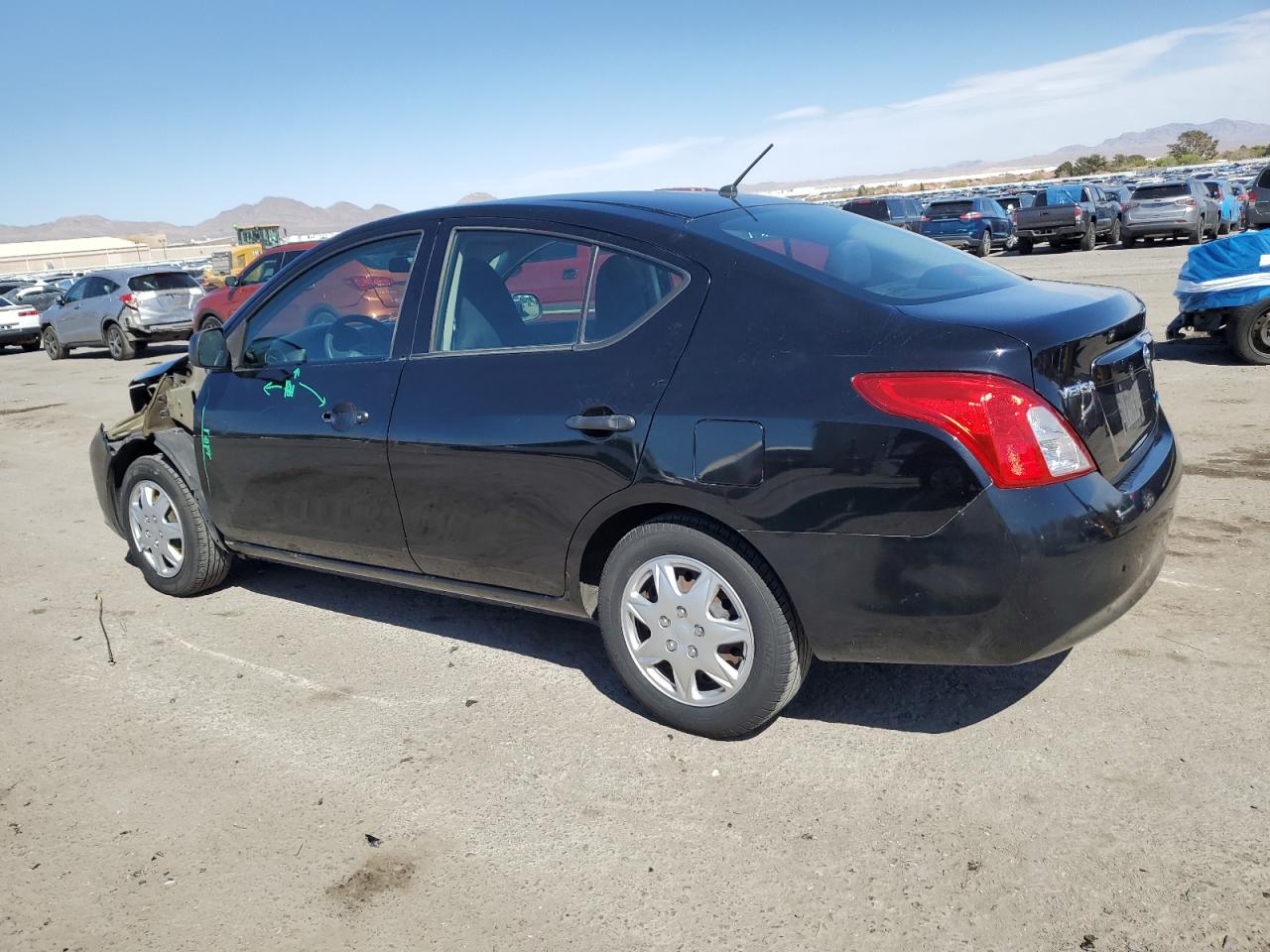 2013 Nissan Versa VIN 3N1CN7AP5DL860684 Copart auction photo, front end / side damage thumbnail 2