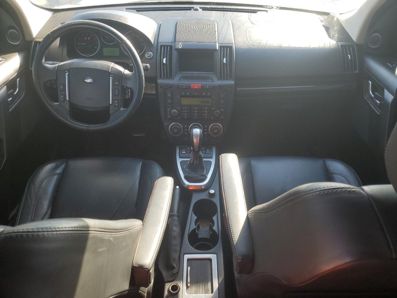 2011 Land Rover LR2 VIN SALFT2BNXBH264765 Copart auction photo, front end / minor dent/scratches damage thumbnail 8