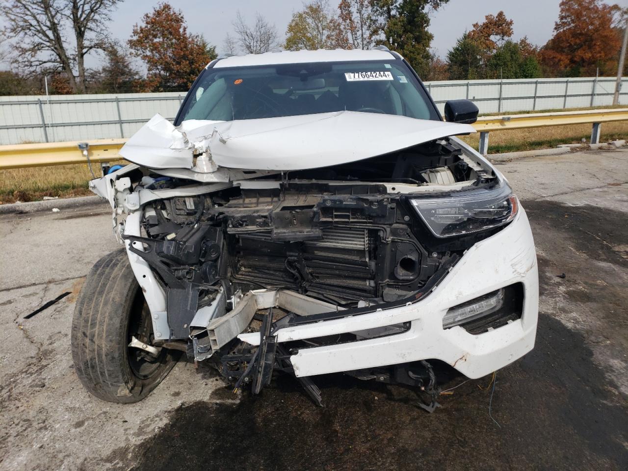 2022 Ford Explorer VIN 1FMSK8FH3NGB18861 Copart auction photo, front end damage thumbnail 5