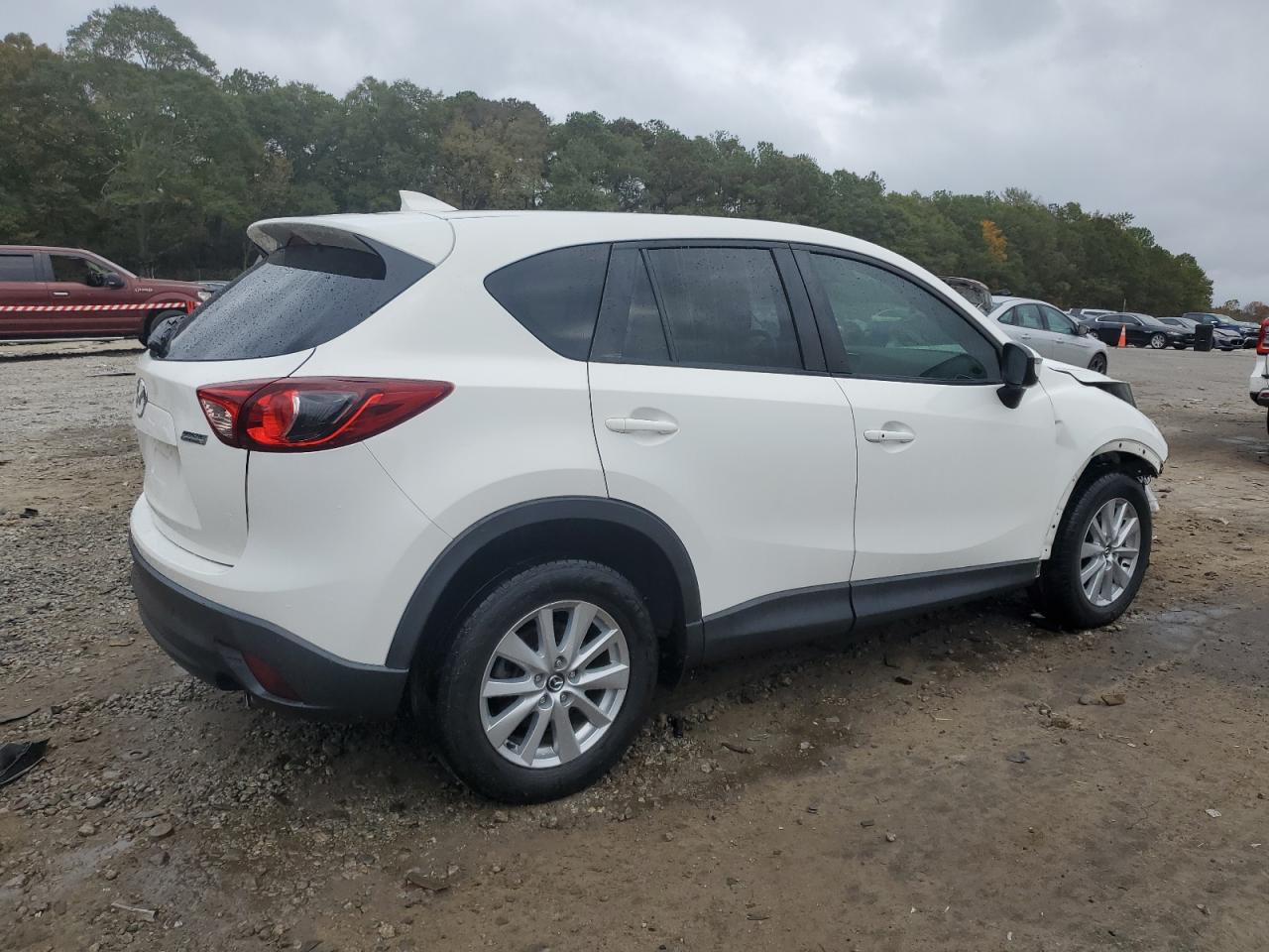2016 Mazda CX-5 VIN JM3KE2CY5G0619525 Copart auction photo, front end damage thumbnail 3