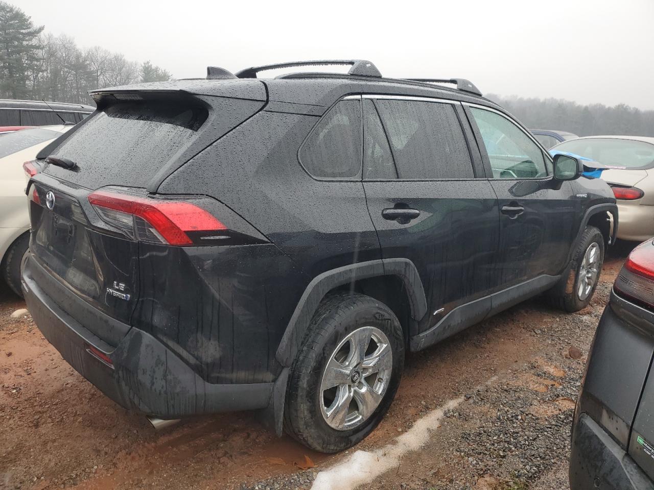 2019 Toyota RAV 4 VIN 2T3LWRFV0KW015468 Copart auction photo, front end damage thumbnail 3