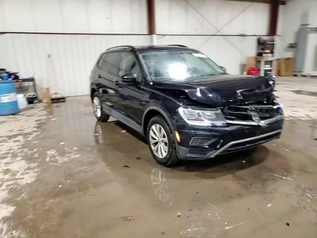 2018 Volkswagen Tiguan VIN 3VV0B7AX8JM057027 Copart auction photo, front end / side damage thumbnail 15