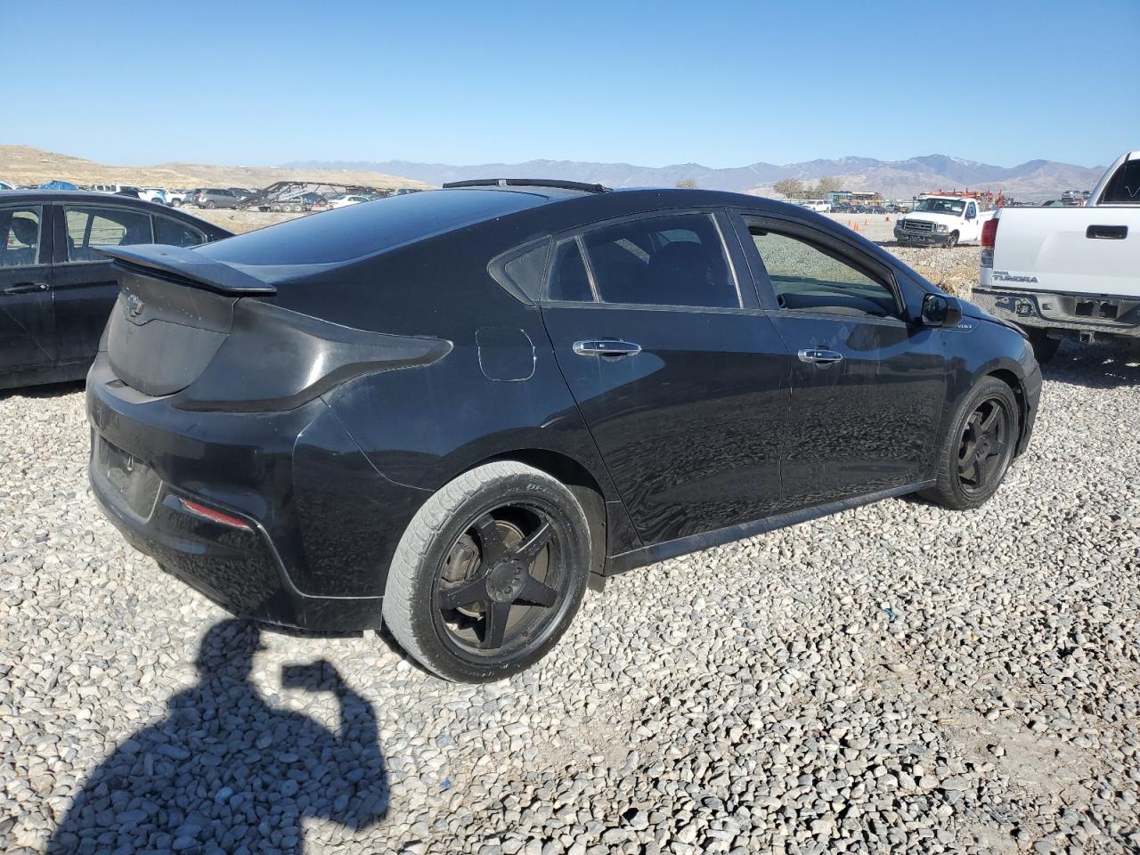 2017 Chevrolet Volt VIN 1G1RC6S57HU107117 Copart auction photo, normal wear damage thumbnail 3