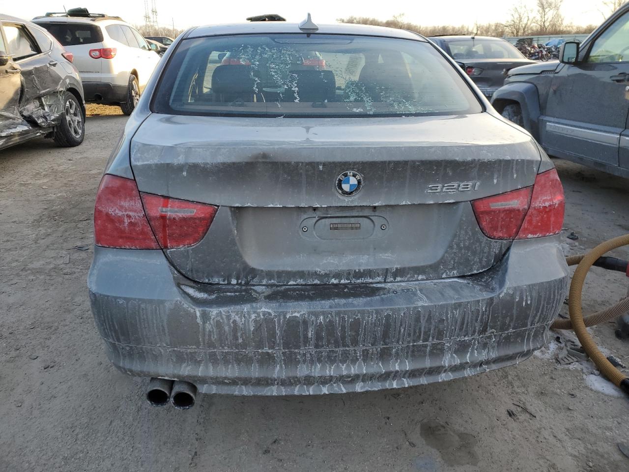 2009 BMW 3er VIN WBAPH77589NM45665 Copart auction photo, front end damage thumbnail 6
