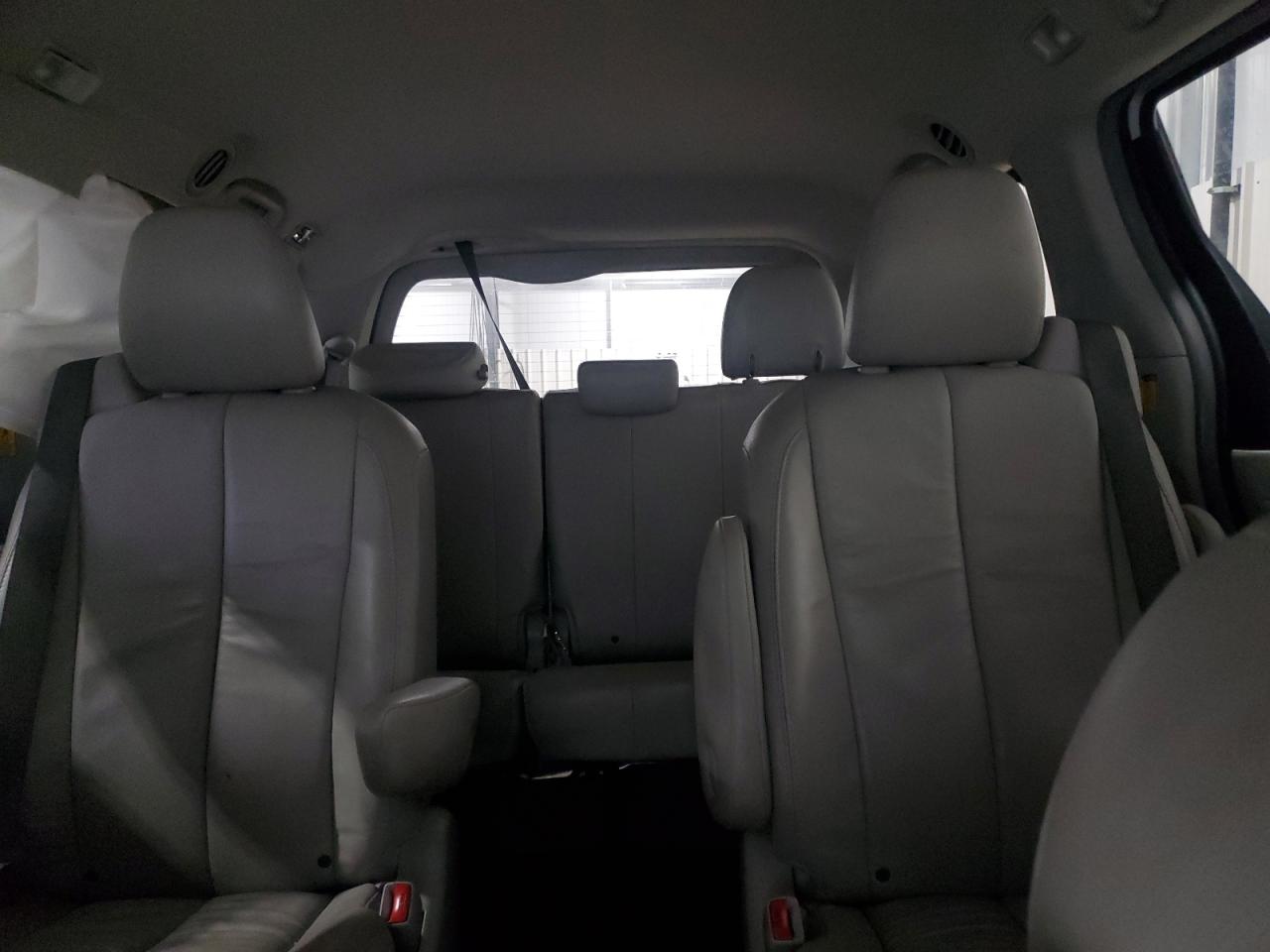 2013 Toyota Sienna VIN 5TDDK3DC1DS064262 Copart auction photo, side / front end damage thumbnail 10
