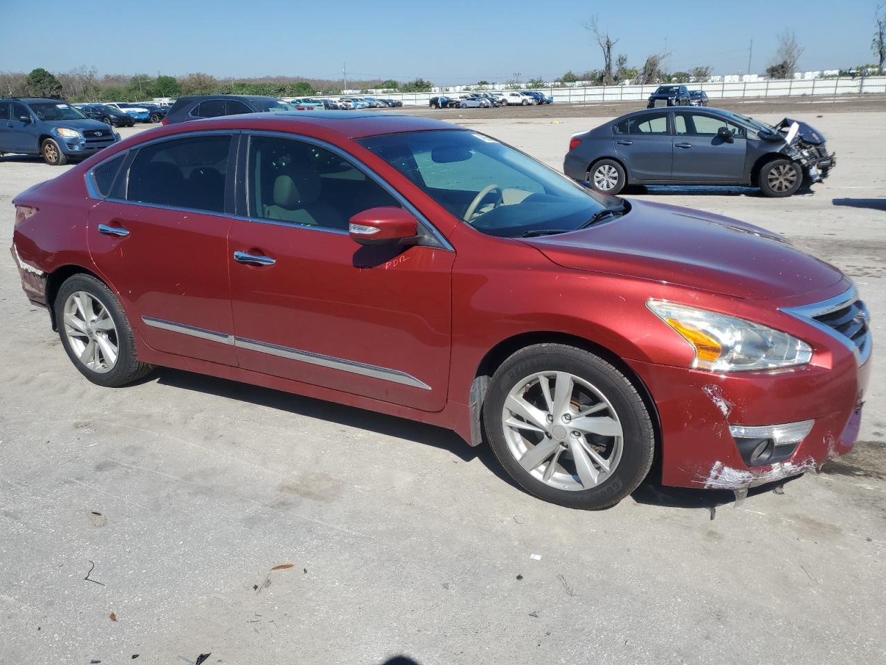 2015 Nissan Altima VIN 1N4AL3AP9FN889701 Copart auction photo, rear end / minor dent/scratches damage thumbnail 4