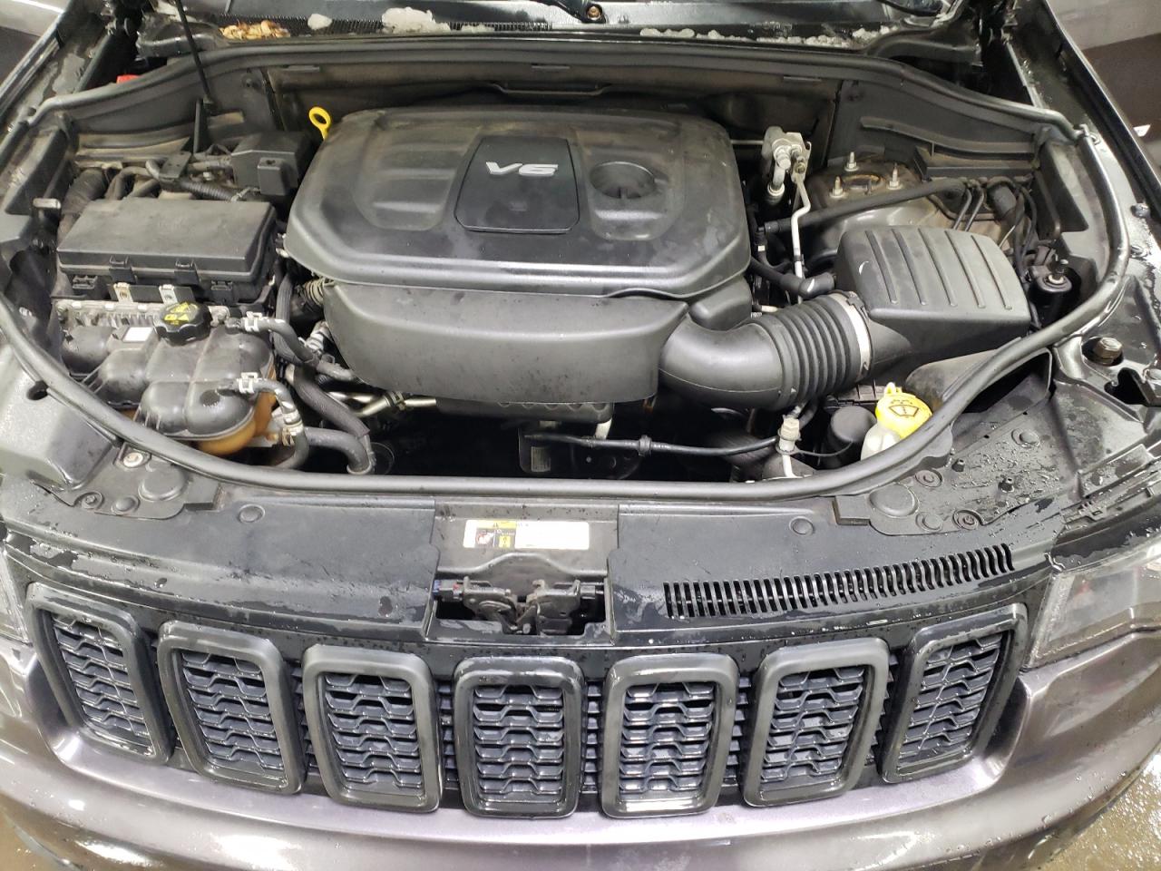 2017 Jeep Grand Cherokee VIN 1C4RJFBG1HC619735 Copart auction photo, vandalism / mechanical damage thumbnail 11