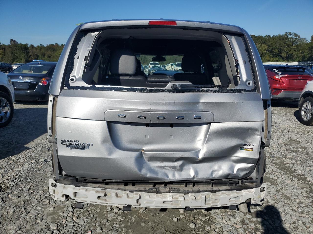 2018 Dodge Caravan VIN 2C4RDGCG9JR328117 Copart auction photo, rear end damage thumbnail 6