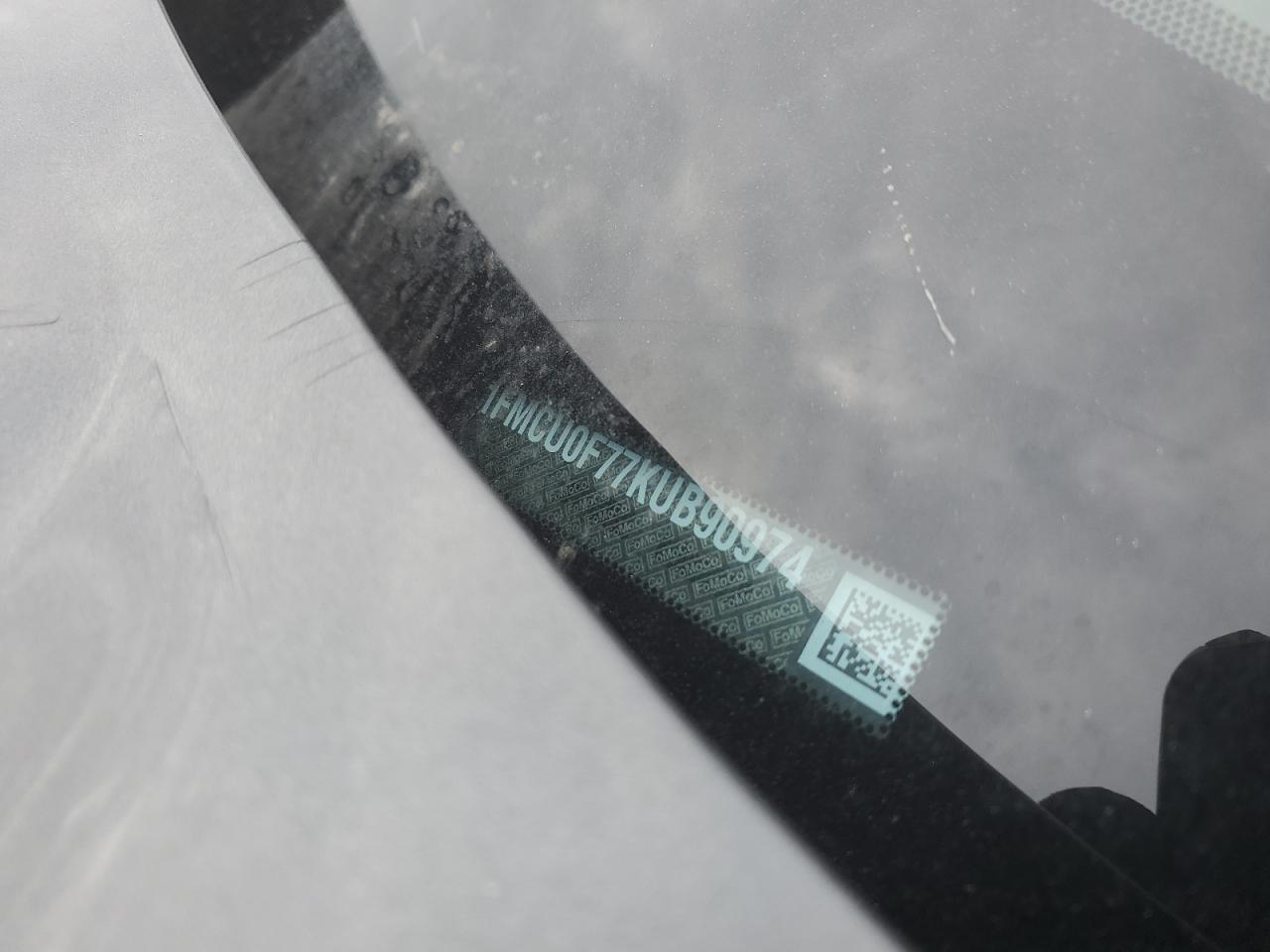2019 Ford Escape VIN 1FMCU0F77KUB90974 Copart auction photo, front end / side damage thumbnail 16