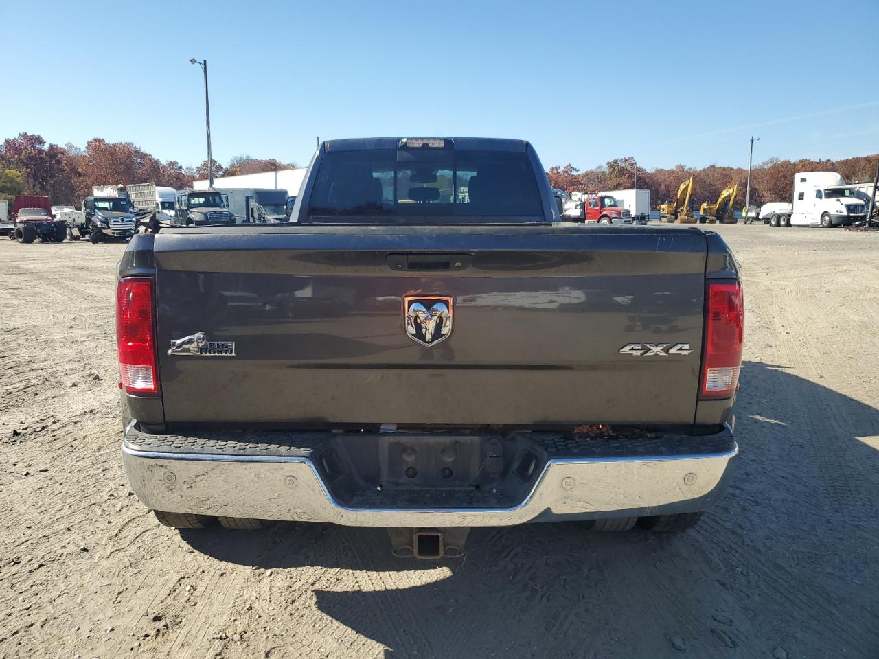 2017 RAM 3500 VIN 3C63RRHL7HG785427 Copart auction photo, front end / rear end damage thumbnail 6