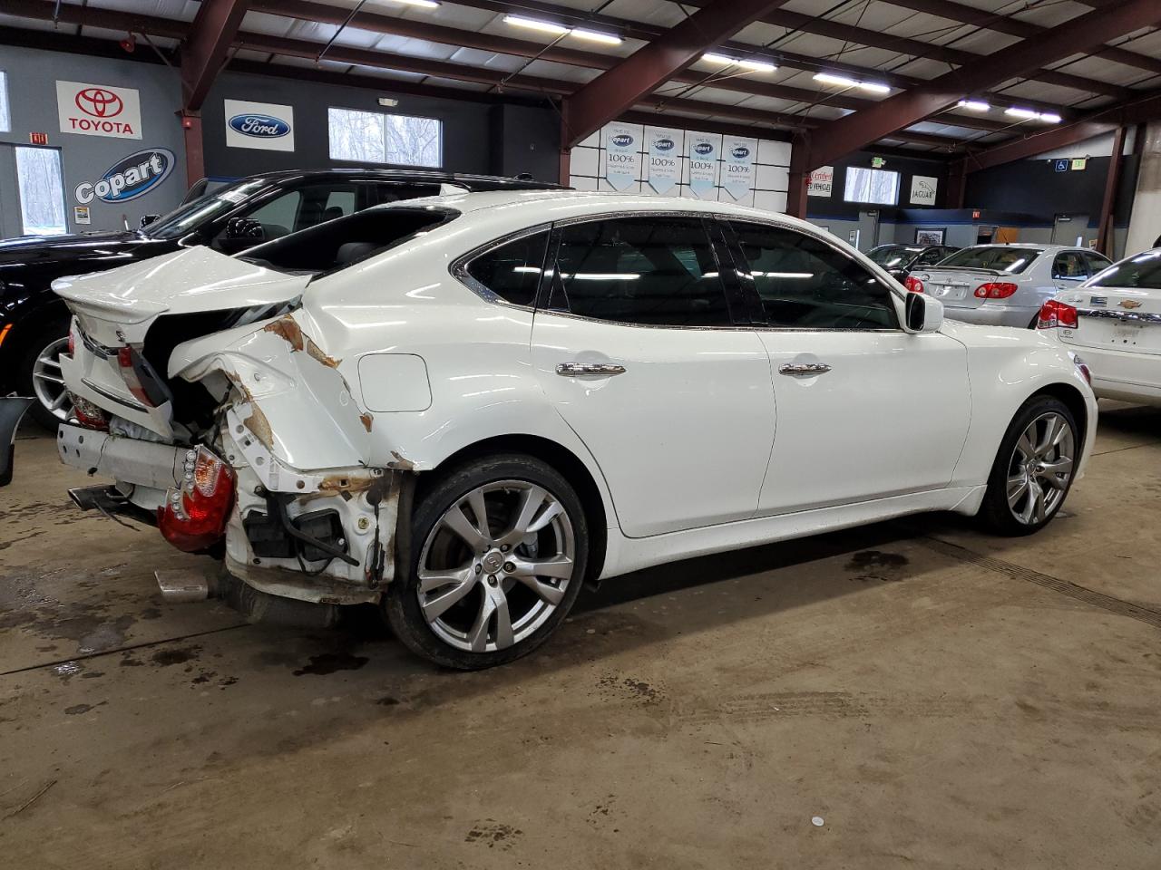 2013 Infiniti M VIN JN1BY1AR6DM600768 Copart auction photo, rear end / minor dent/scratches damage thumbnail 3