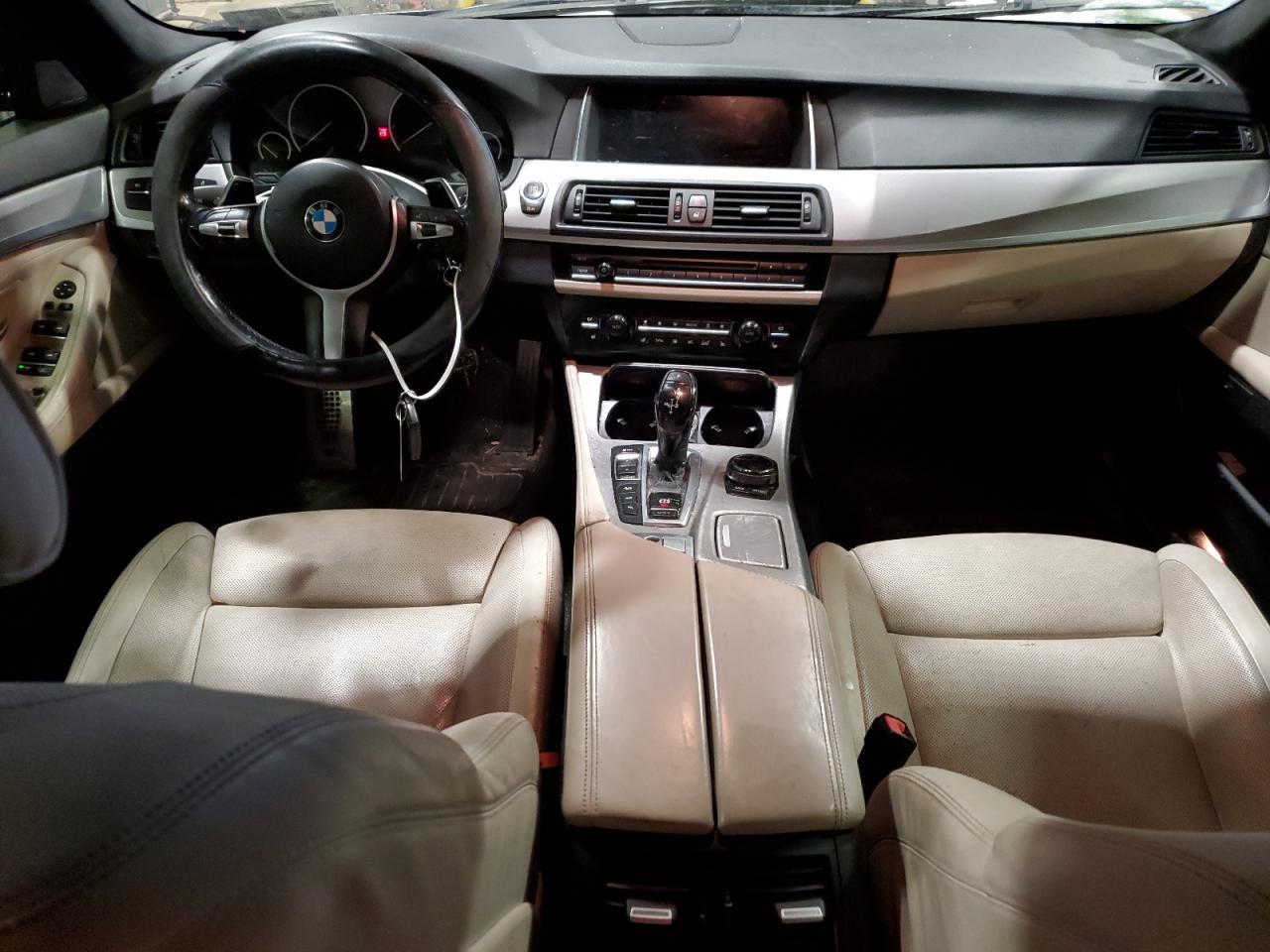 2016 BMW 5er VIN WBAKP9C53GD980615 Copart auction photo, front end damage thumbnail 8
