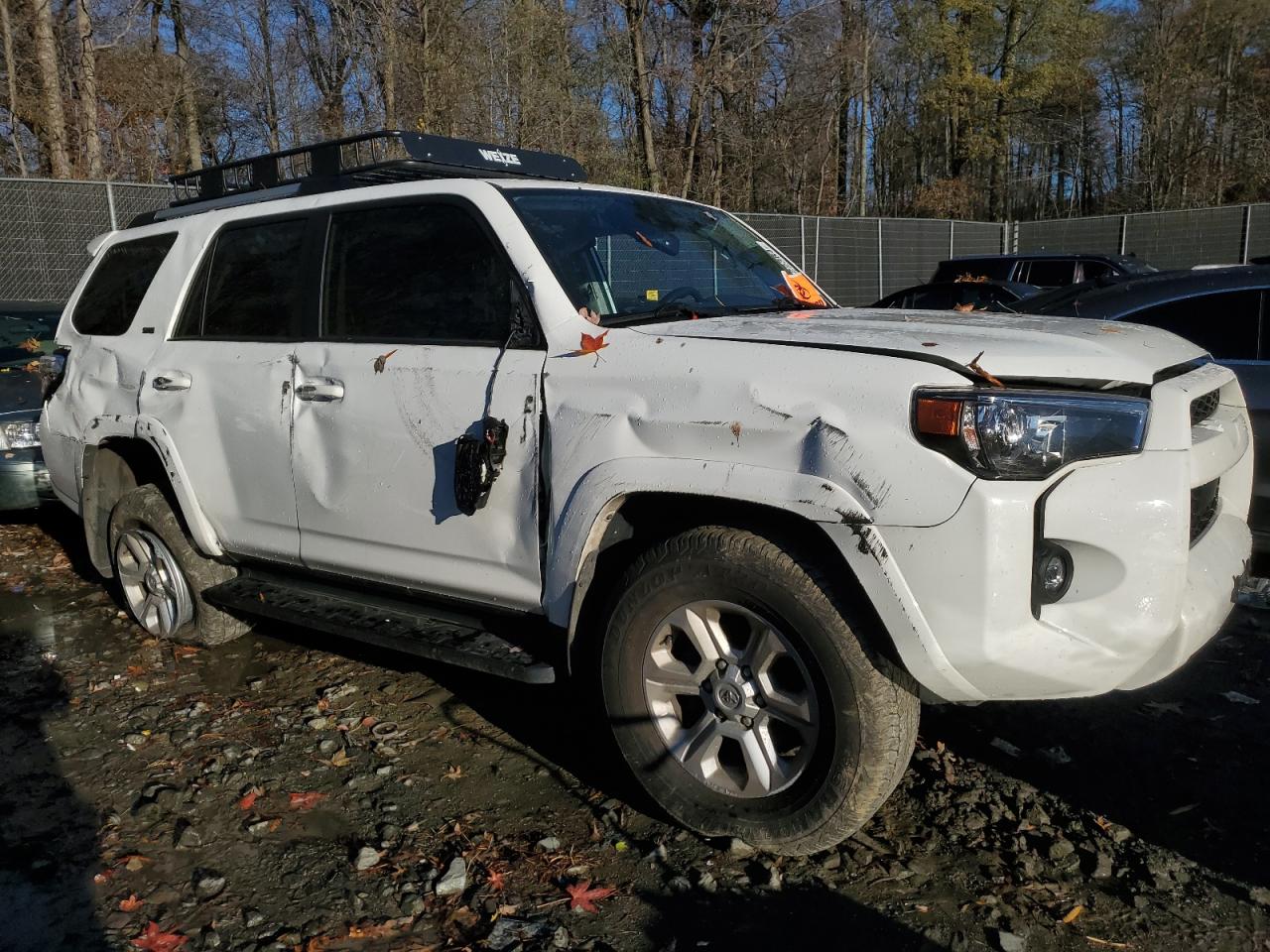 2022 Toyota 4Runner VIN JTEMU5JR1N6008740 Copart auction photo, all over / undercarriage damage thumbnail 4