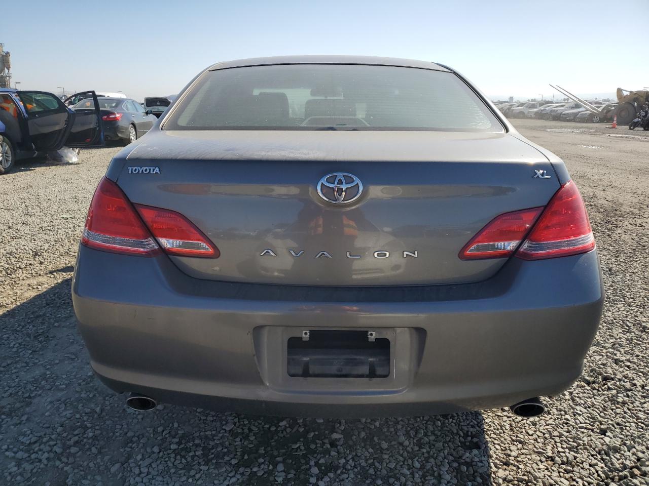 2005 Toyota Avalon VIN 4T1BK36B55U027512 Copart auction photo, front end damage thumbnail 6