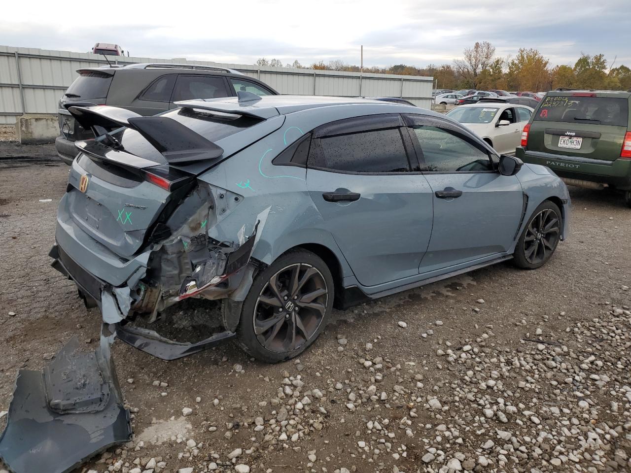 2017 Honda Civic VIN SHHFK7H48HU425286 Copart auction photo, rear end / side damage thumbnail 3