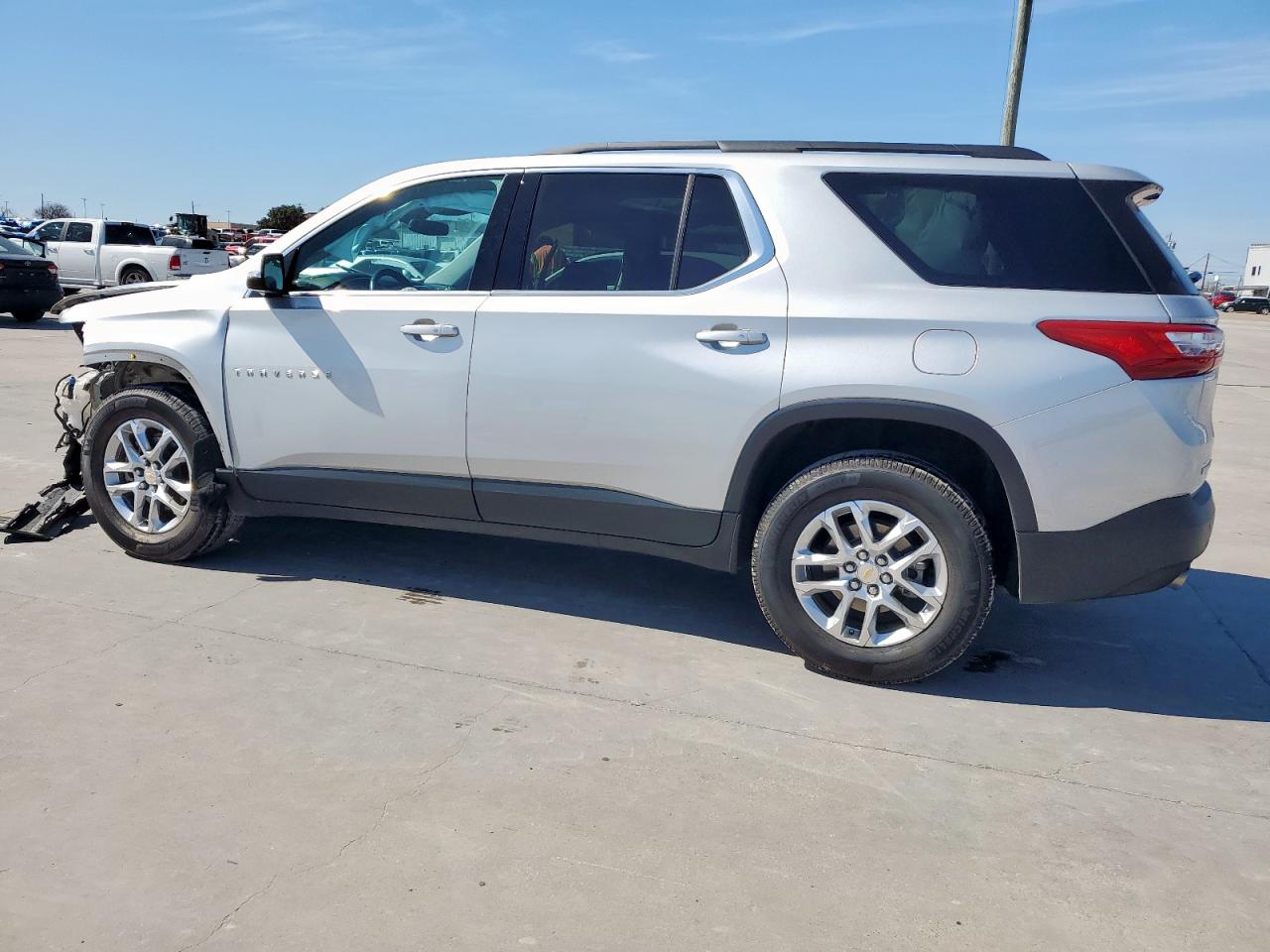 2020 Chevrolet Traverse VIN 1GNERGKW3LJ116935 Copart auction photo, front end / mechanical damage thumbnail 2