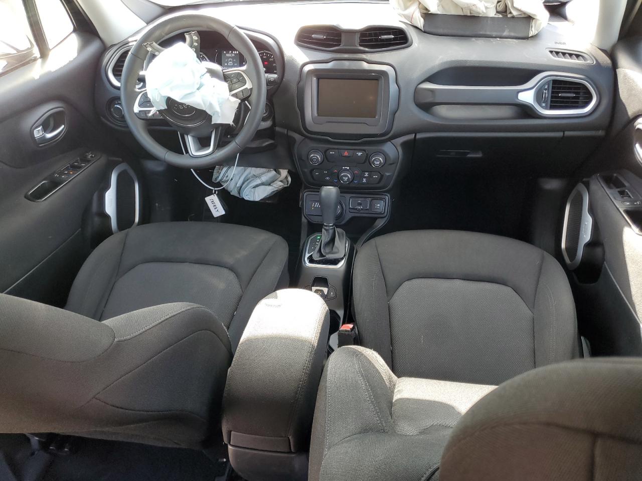 2019 Jeep Renegade VIN ZACNJBAB4KPJ73304 Copart auction photo, front end / minor dent/scratches damage thumbnail 8