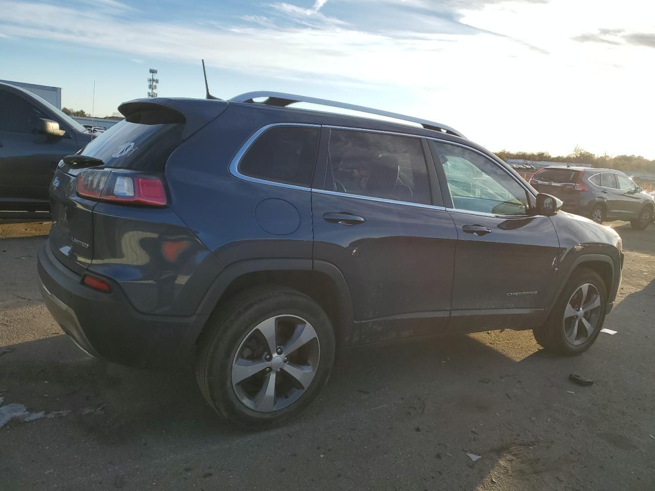 2020 Jeep Grand Cherokee VIN 1C4PJMDX1LD576848 Copart auction photo, undercarriage damage thumbnail 3