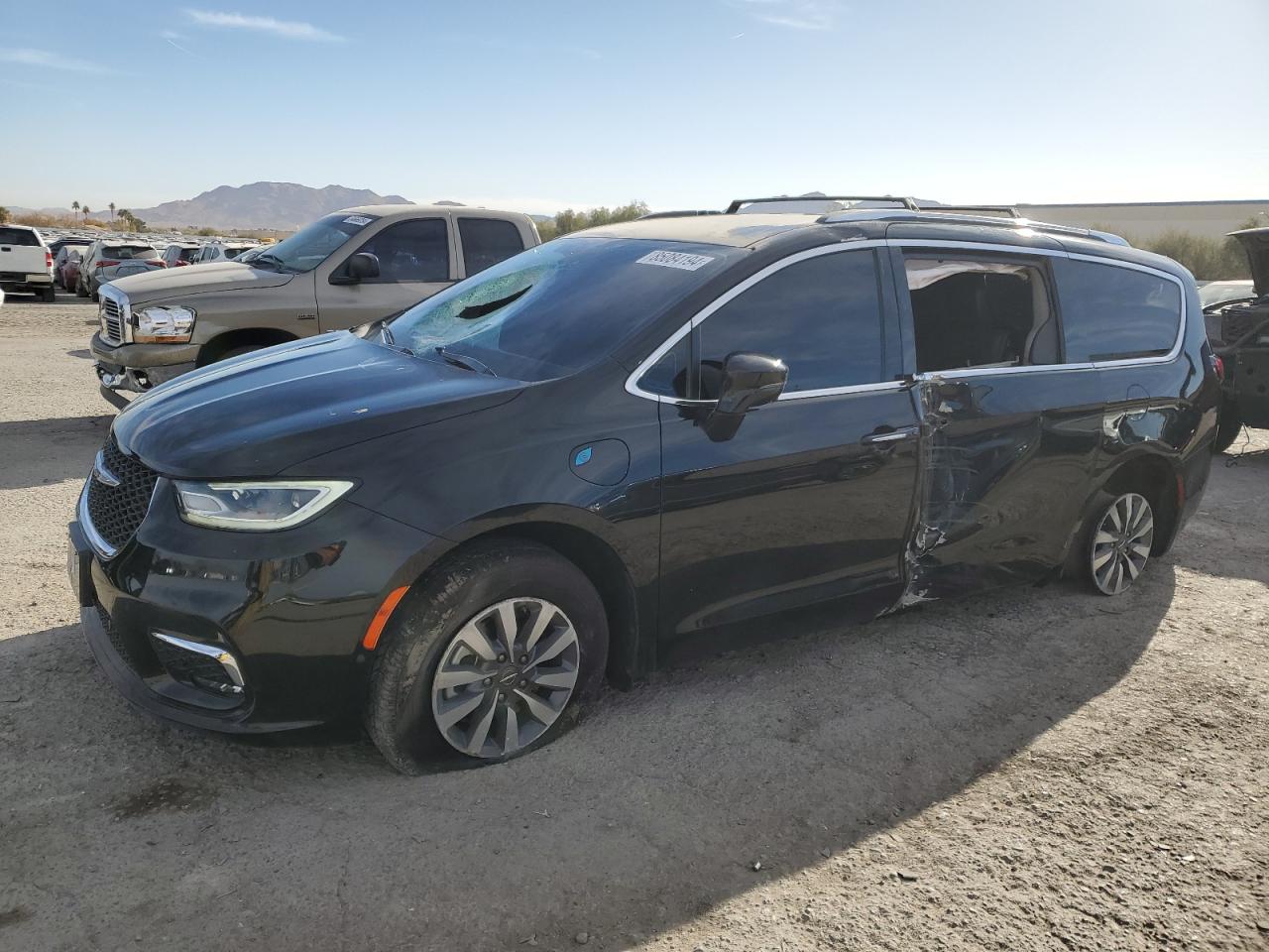 2021 Chrysler Pacifica VIN 2C4RC1L72MR596401 - Copart auction photo
