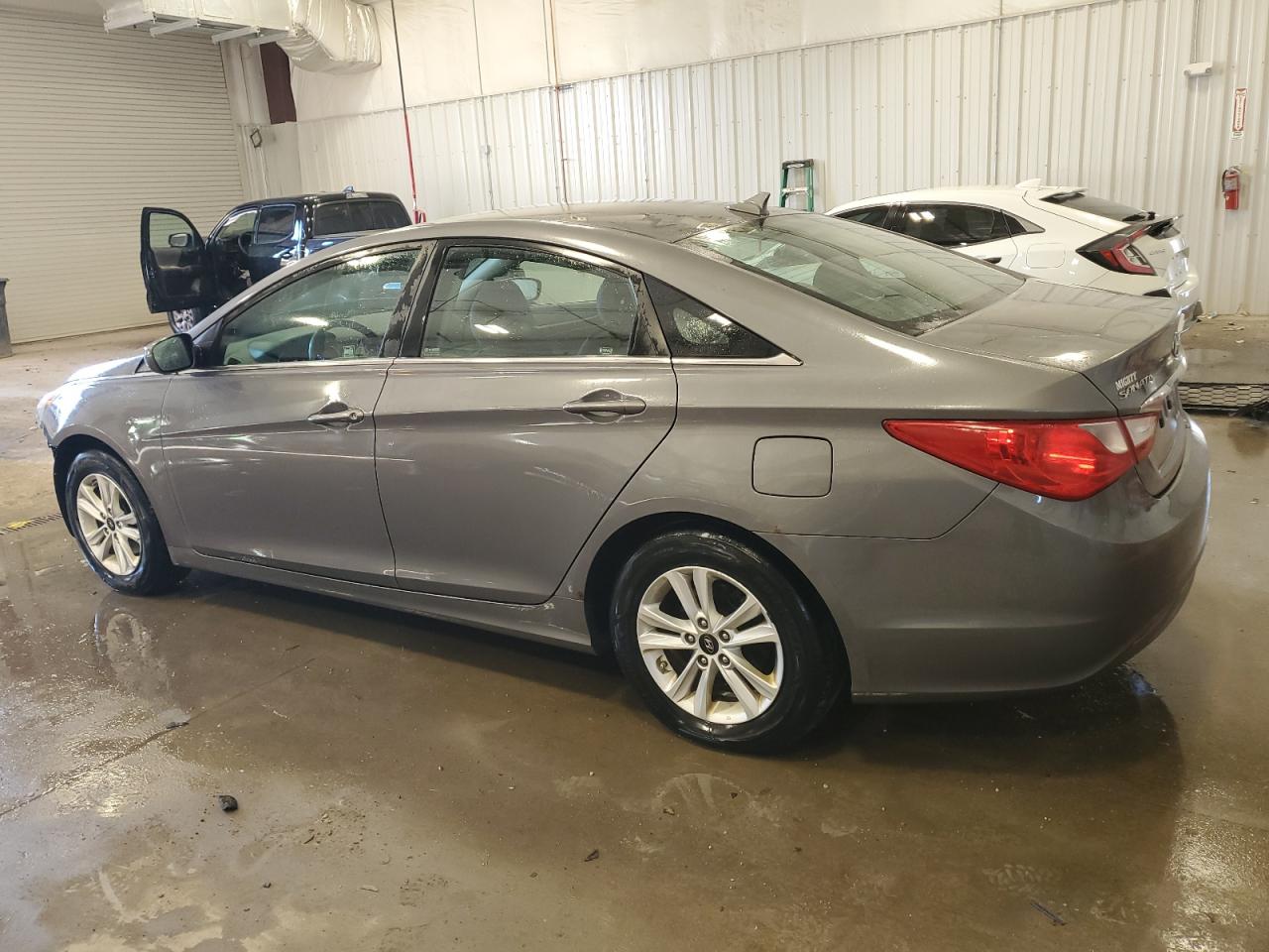2011 Hyundai Sonata VIN 5NPEB4AC2BH202652 Copart auction photo, front end damage thumbnail 2