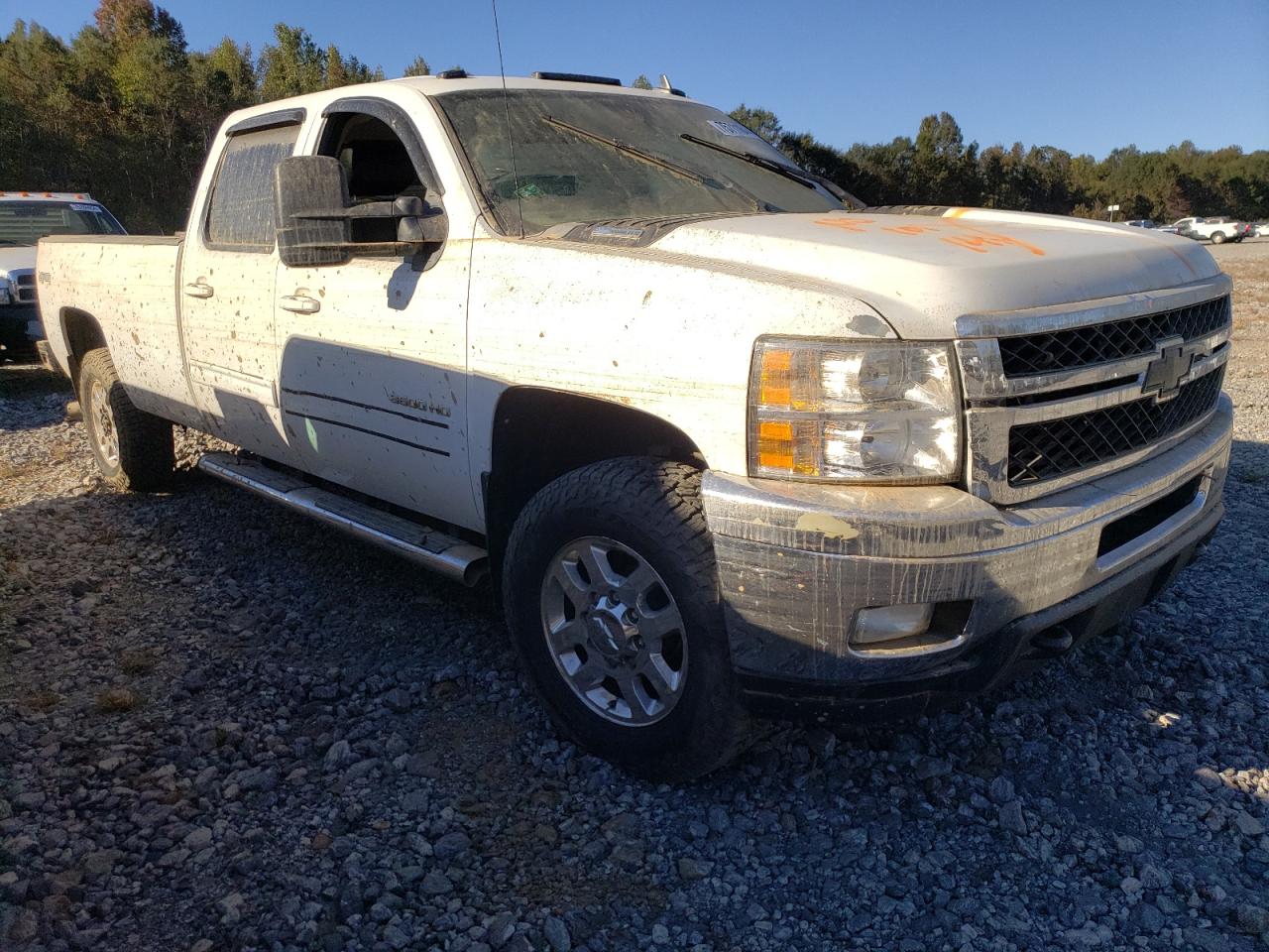 2011 Chevrolet Silverado VIN 1GC4K1C81BF106296 Copart auction photo, water/flood damage thumbnail 4