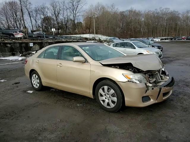 2011 Toyota Camry VIN 4T1BF3EK5BU739827 Copart auction photo, front end / minor dent/scratches damage thumbnail 11