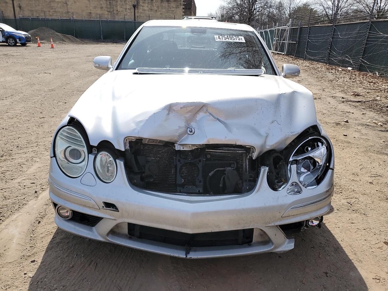 2007 Mercedes-Benz E-klasse VIN WDBUF77X67B040480 Copart auction photo, front end / minor dent/scratches damage thumbnail 5