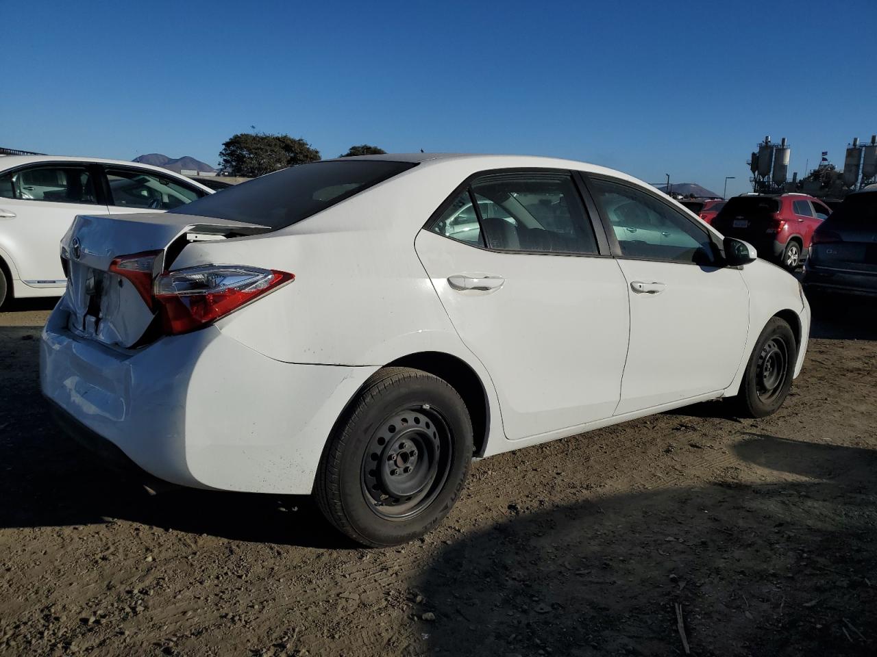 2015 Toyota Corolla VIN 5YFBURHE8FP288303 Copart auction photo, rear end damage thumbnail 3