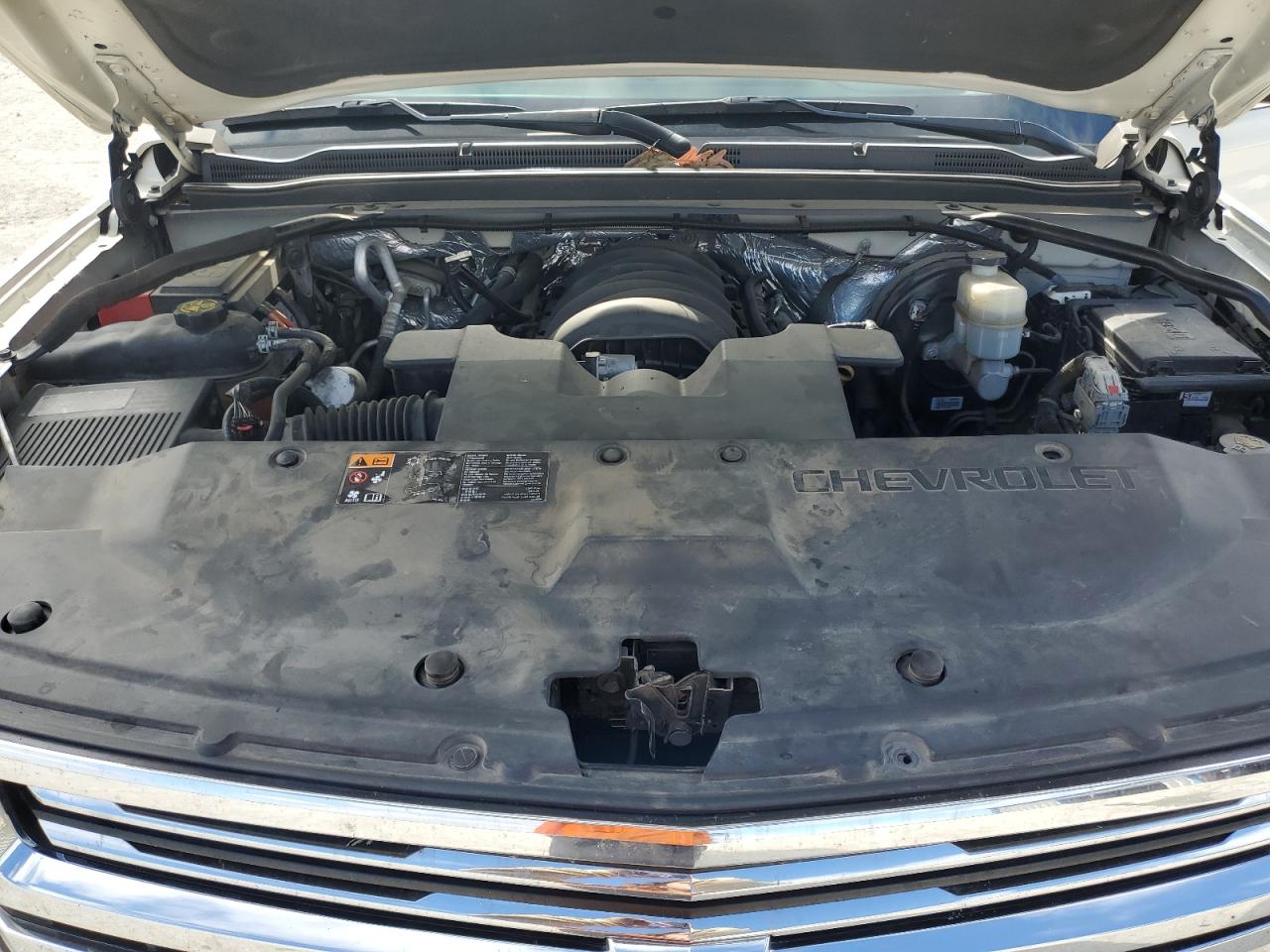 2015 Chevrolet Suburban VIN 1GNSKKKCXFR619836 Copart auction photo, front end damage thumbnail 12