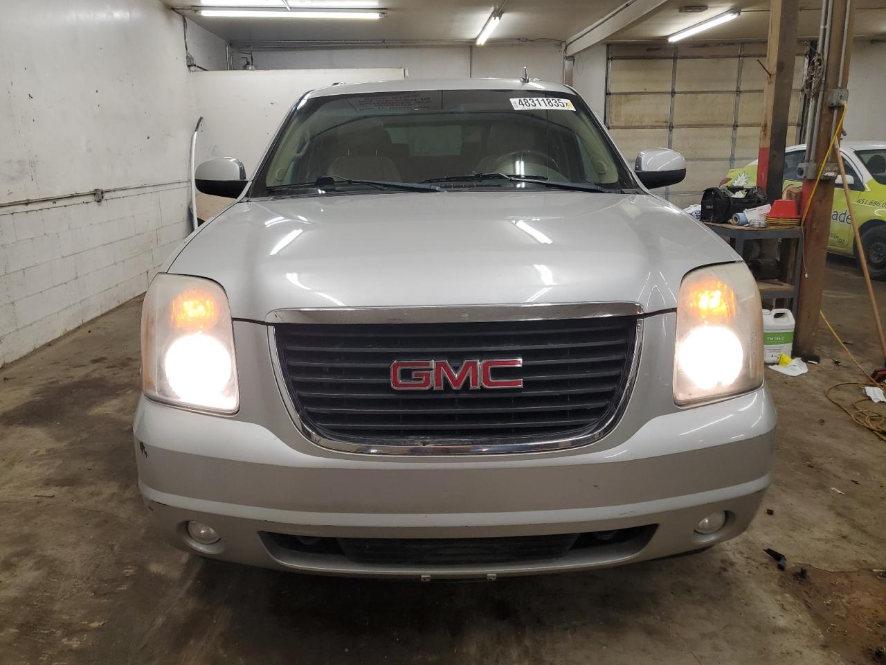 2011 GMC Yukon VIN 1GKS2KE39BR346360 Copart auction photo, front end / side damage thumbnail 5