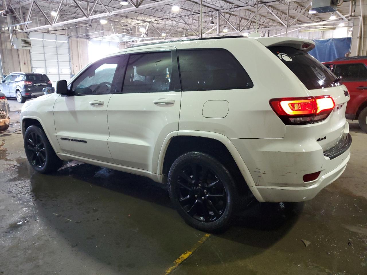 2019 Jeep Grand Cherokee VIN 1C4RJFAG5KC565946 Copart auction photo, side / front end damage thumbnail 2