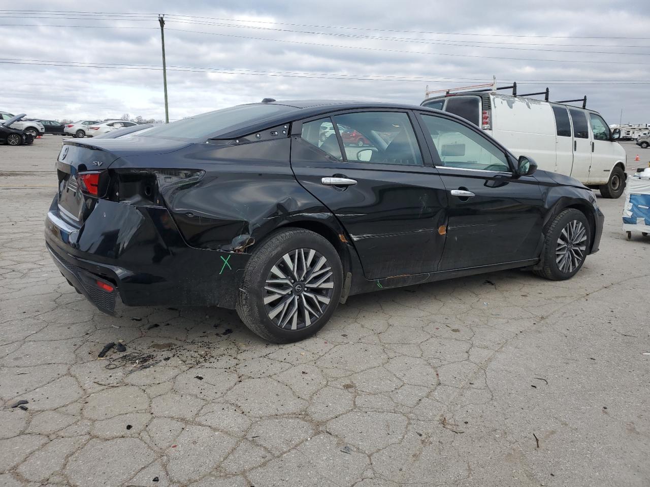 2023 Nissan Altima VIN 1N4BL4DV9PN301995 Copart auction photo, rear end / side damage thumbnail 3