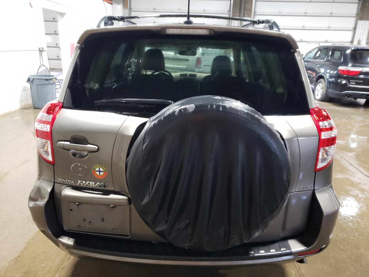 2010 Toyota RAV 4 VIN JTMBF4DV1A5027510 Copart auction photo, front end / rear end damage thumbnail 6