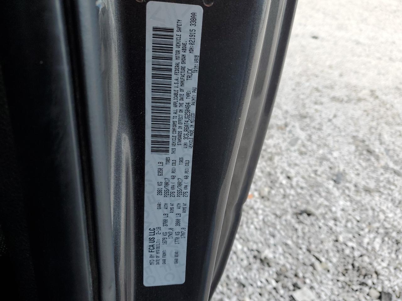 2018 RAM 1500 VIN 3C6JR6AT4JG250464 Copart auction photo, front end damage thumbnail 15