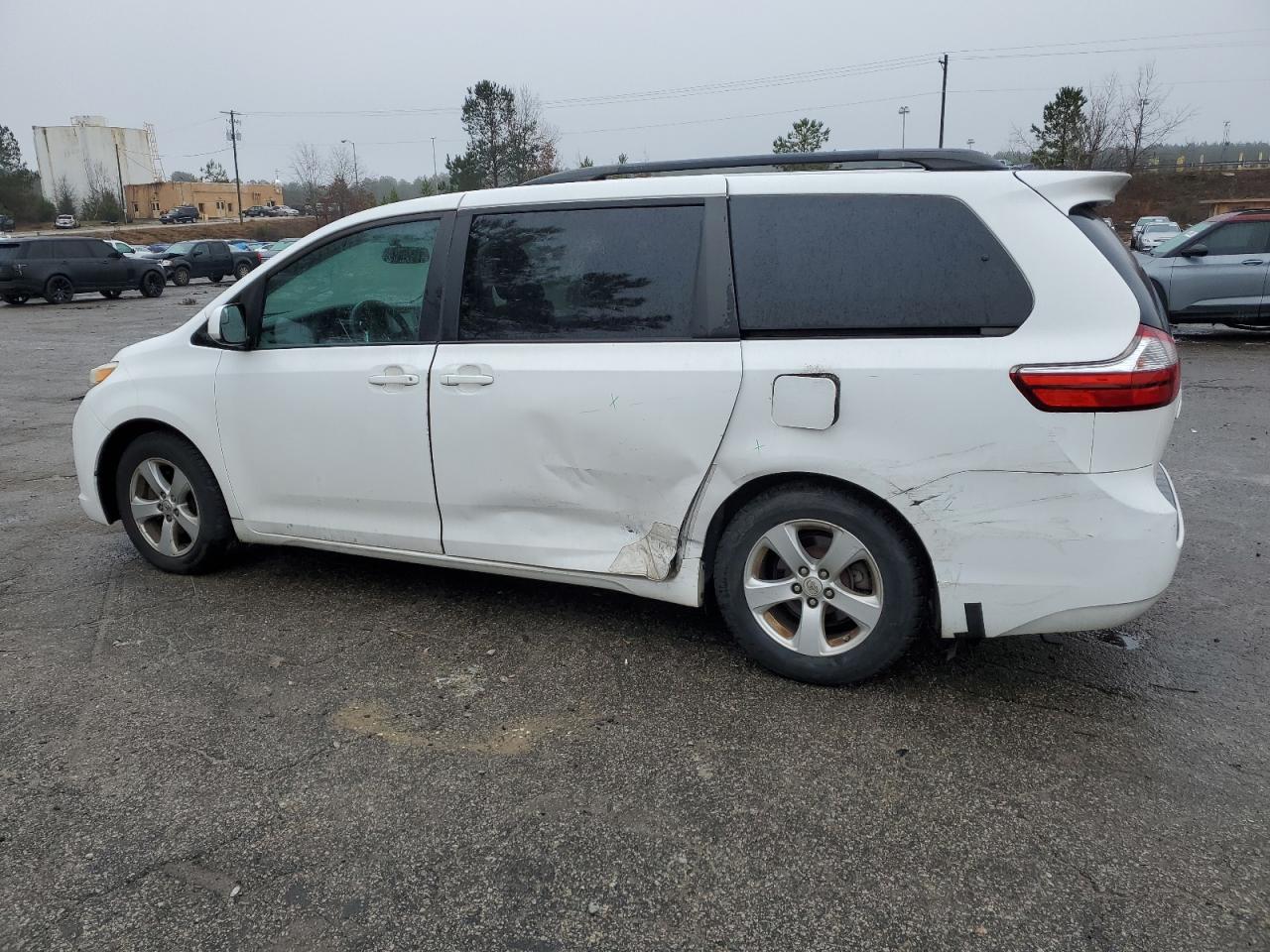 2015 Toyota Sienna VIN 5TDKK3DC4FS627315 Copart auction photo, side damage thumbnail 2