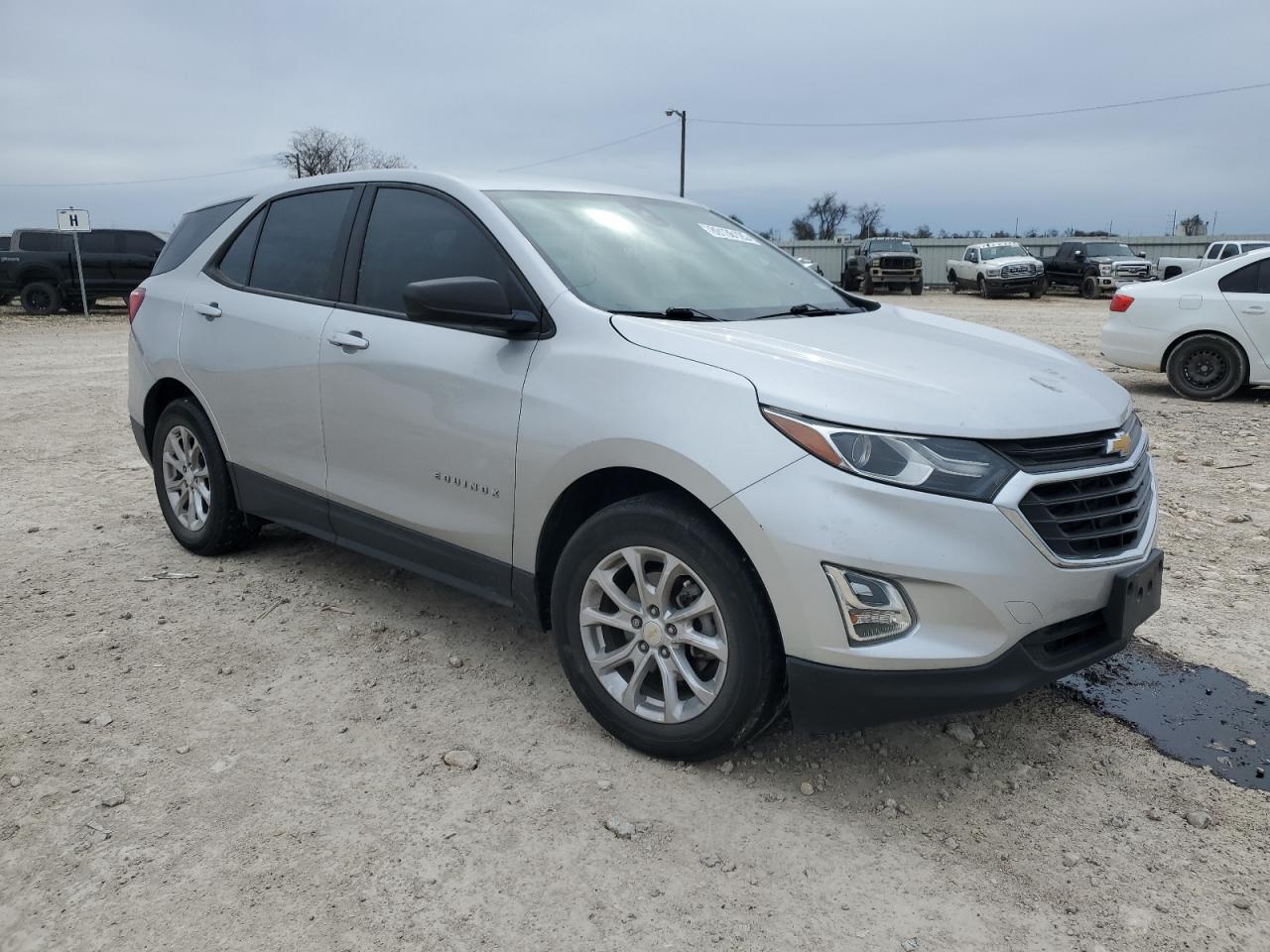 2020 Chevrolet Equinox VIN 3GNAXHEV2LS661715 Copart auction photo, side damage thumbnail 4