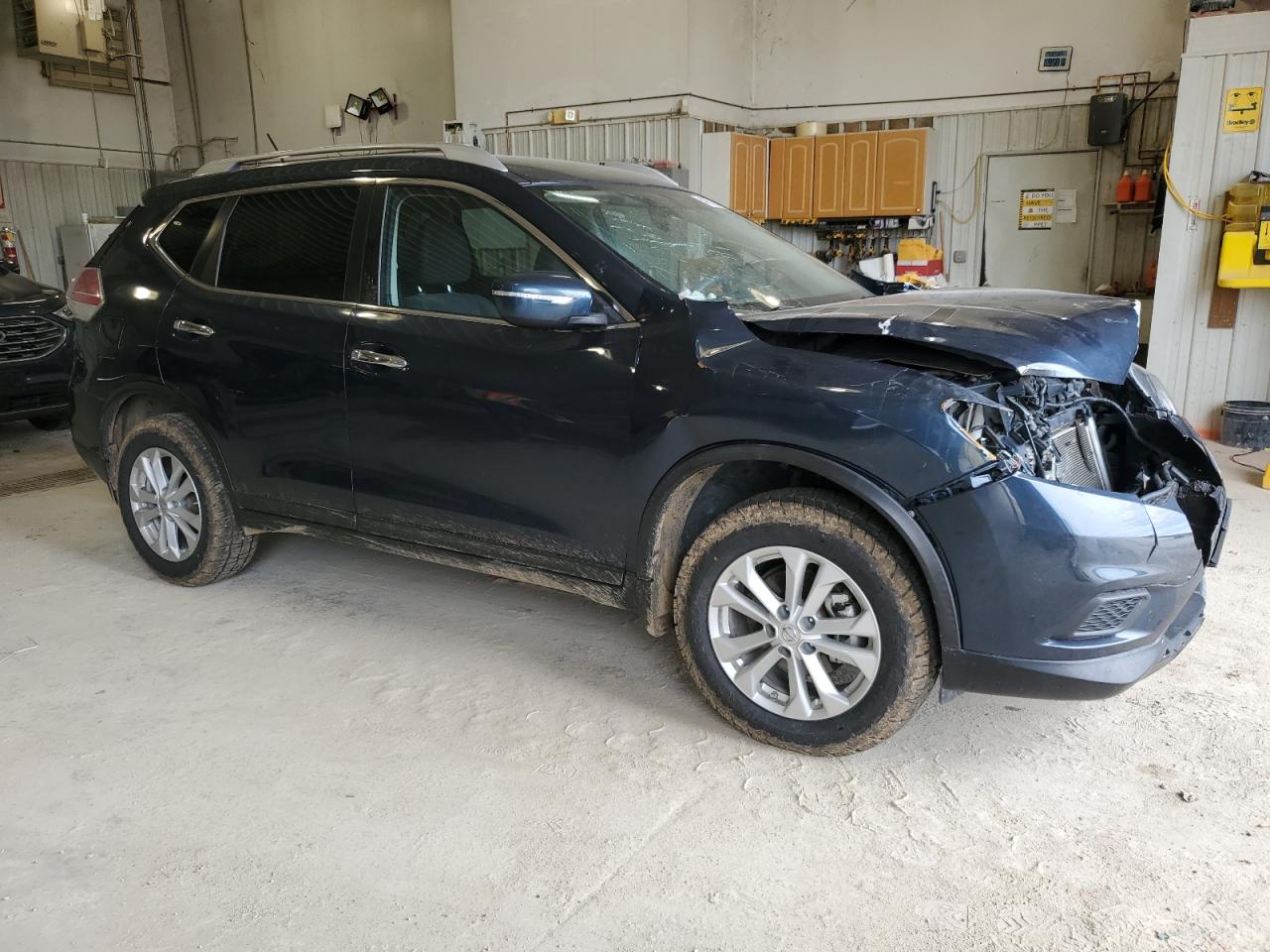 2015 Nissan Rogue VIN KNMAT2MV7FP535470 Copart auction photo, front end / burn damage thumbnail 4