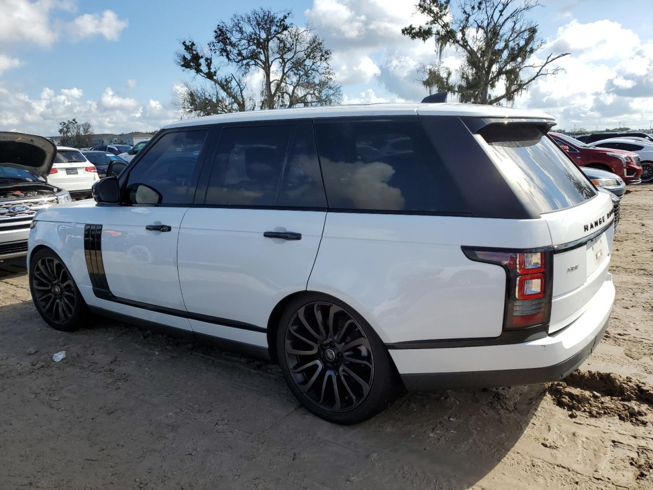 2017 Land Rover Range Rover VIN SALGS2FV6HA362498 Copart auction photo, water/flood damage thumbnail 2