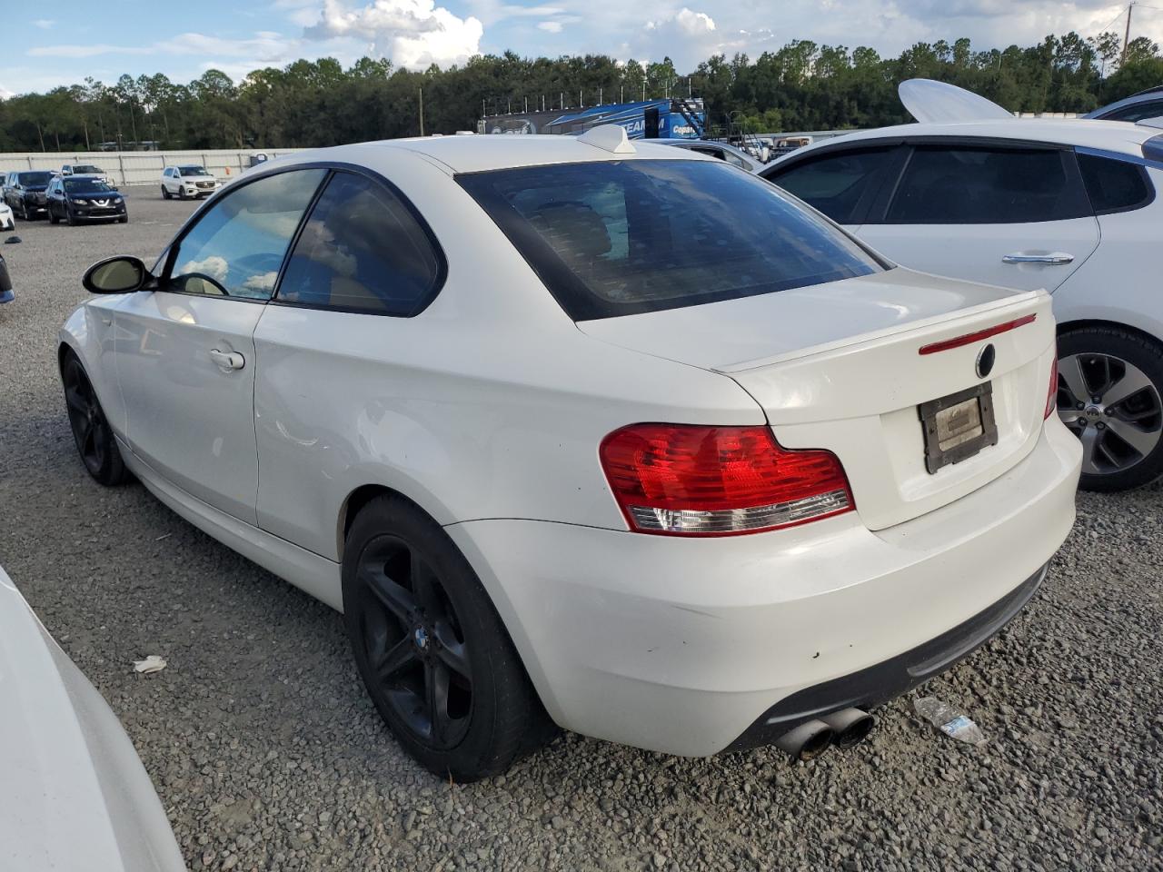 2009 BMW 1er VIN WBAUC73509VK94795 Copart auction photo, water/flood damage thumbnail 2