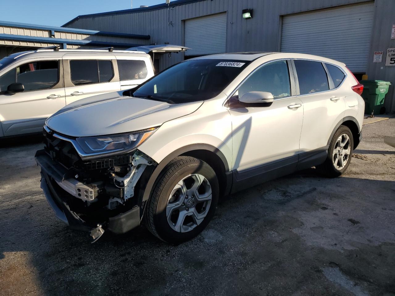2018 Honda CR-V VIN 2HKRW2H86JH650225