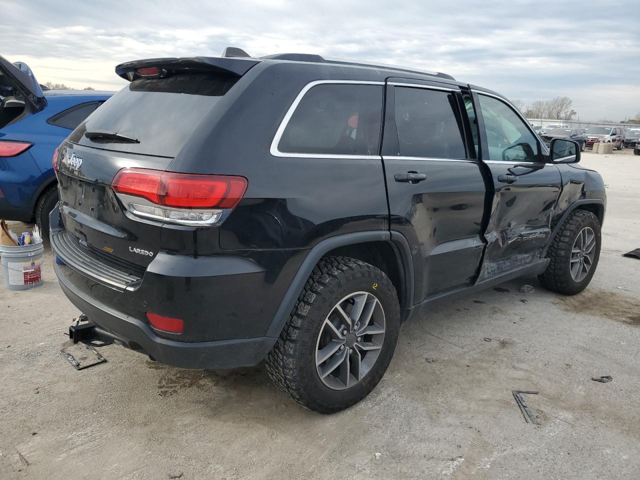 2020 Jeep Grand Cherokee VIN 1C4RJFAG2LC242424 Copart auction photo, side damage thumbnail 3