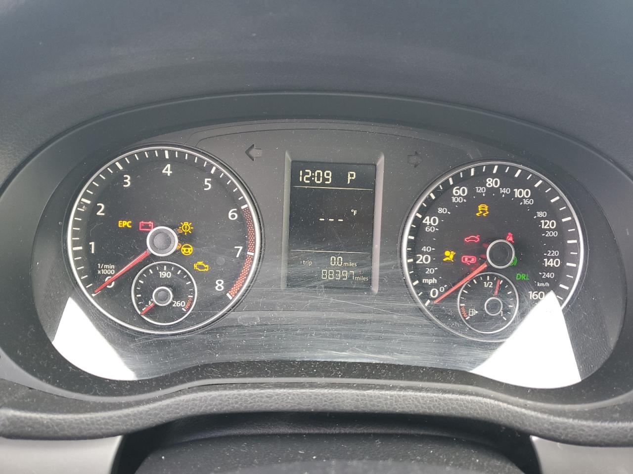 2015 Volkswagen Passat VIN 1VWAT7A31FC037141 Copart auction photo, front end damage thumbnail 9