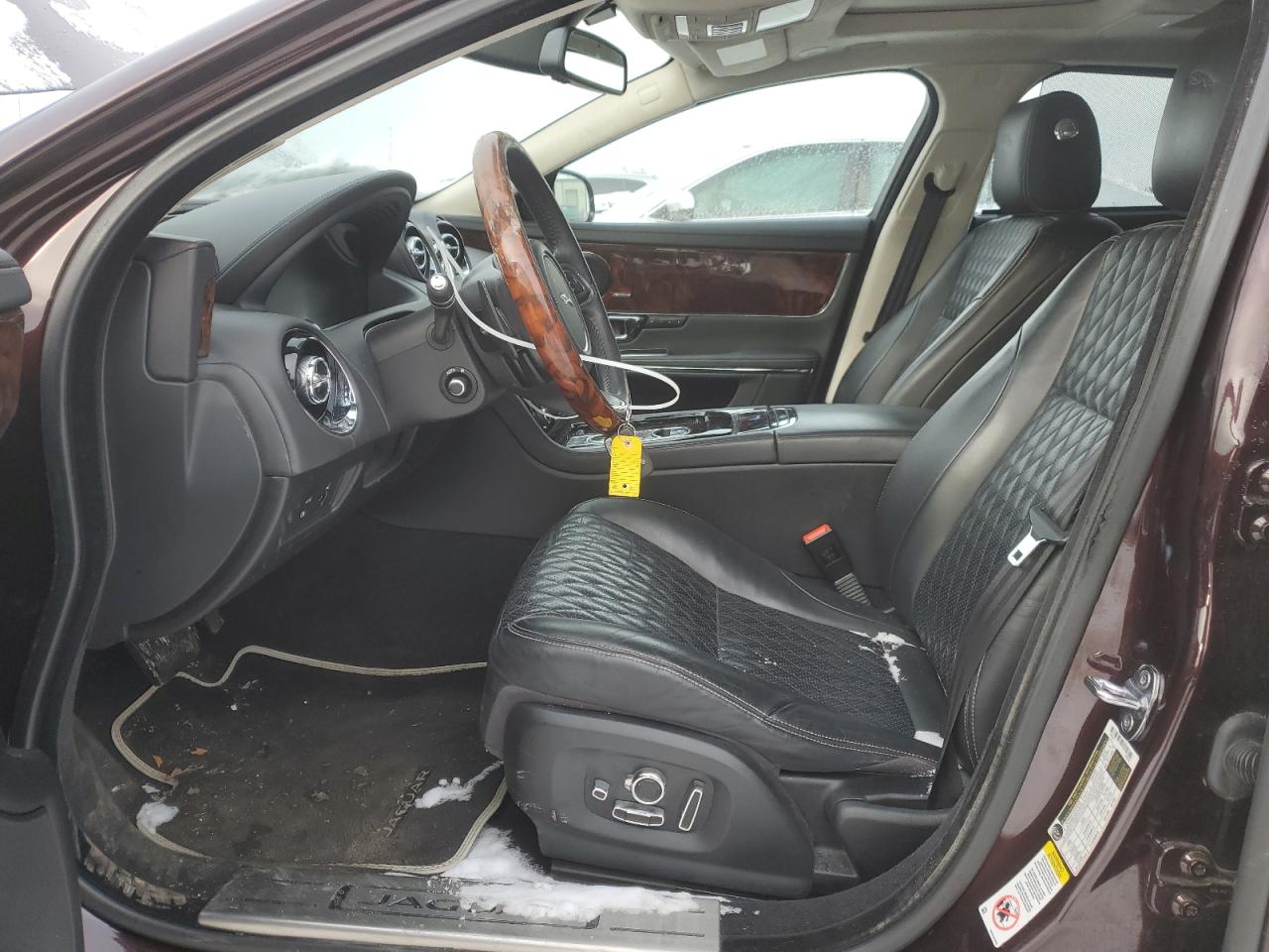 2017 Jaguar XJ VIN SAJWA2G77H8W10384 Copart auction photo, frame damage / front end damage thumbnail 7