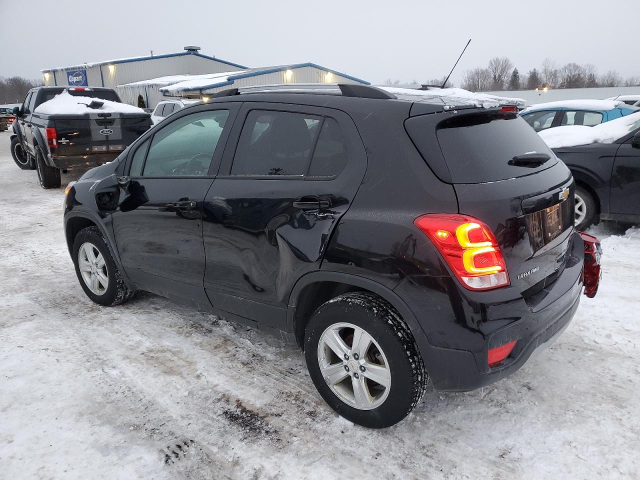 2021 Chevrolet Trax VIN KL7CJPSBXMB326087 Copart auction photo, side / rear end damage thumbnail 2